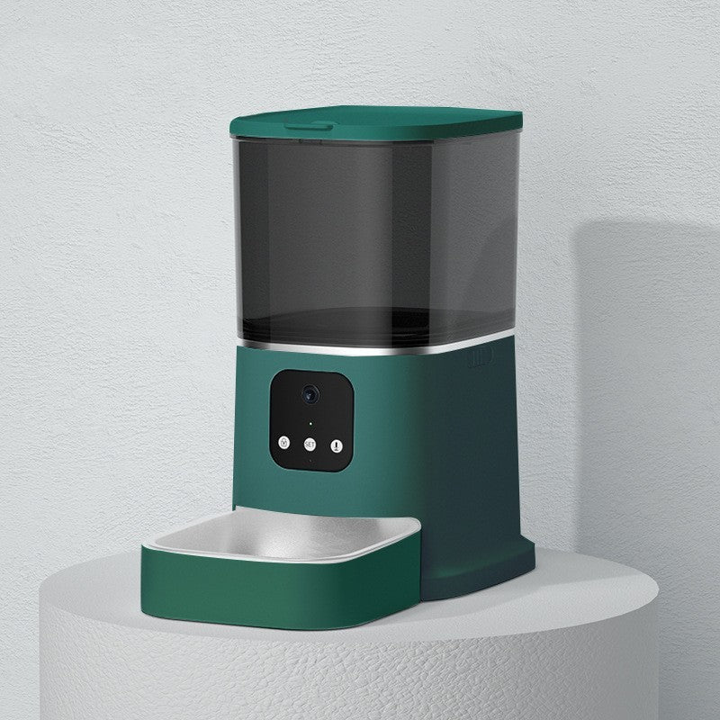 Feeding Cat Dog Food Dispenser